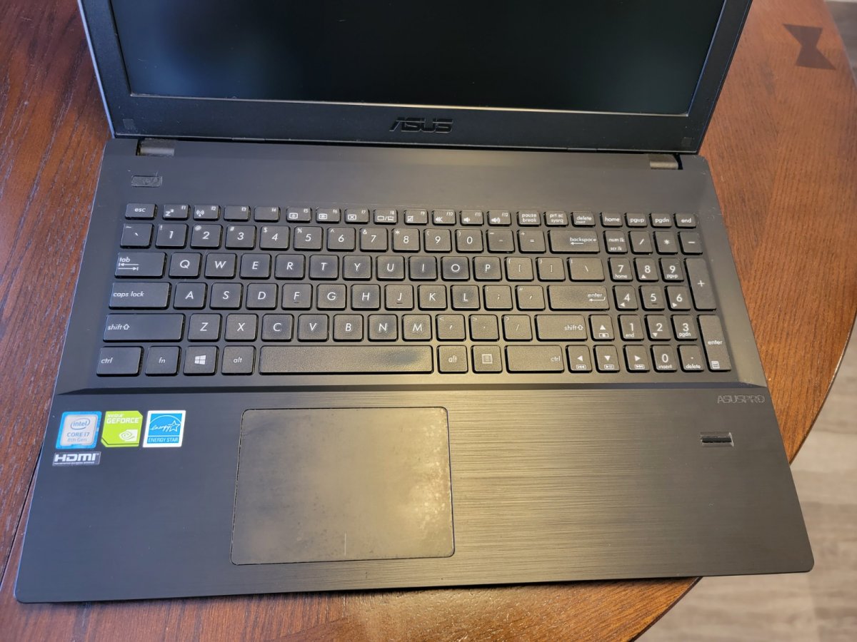 Asus i7 15 Laptop.jpg