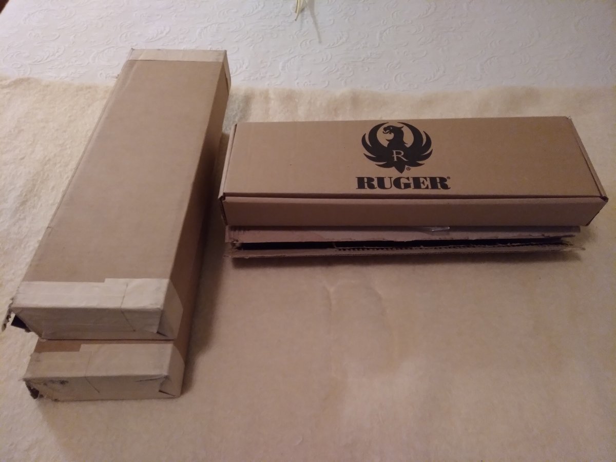 Box Ruger Shipping Box 1.jpg