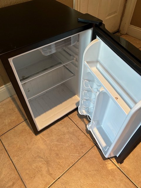 fridge4.jpg