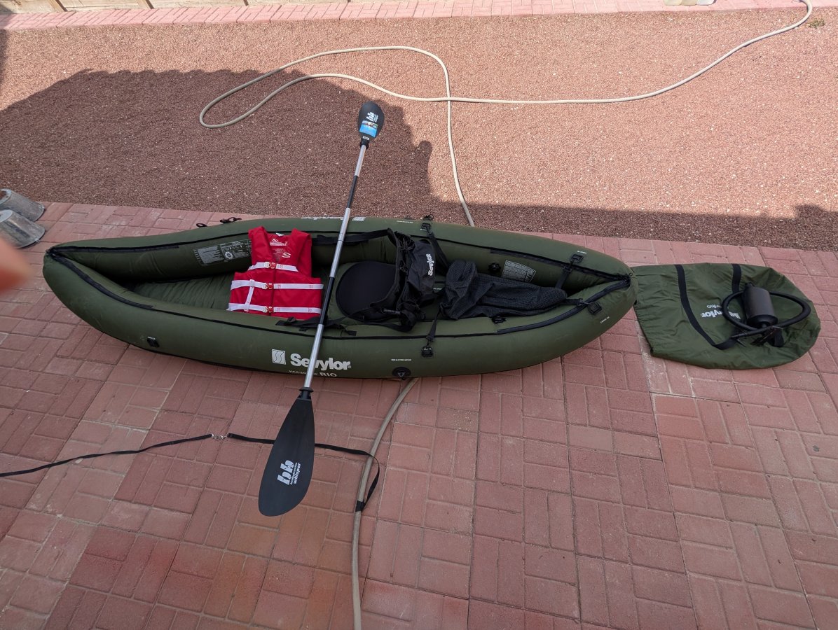 kayak1.jpg