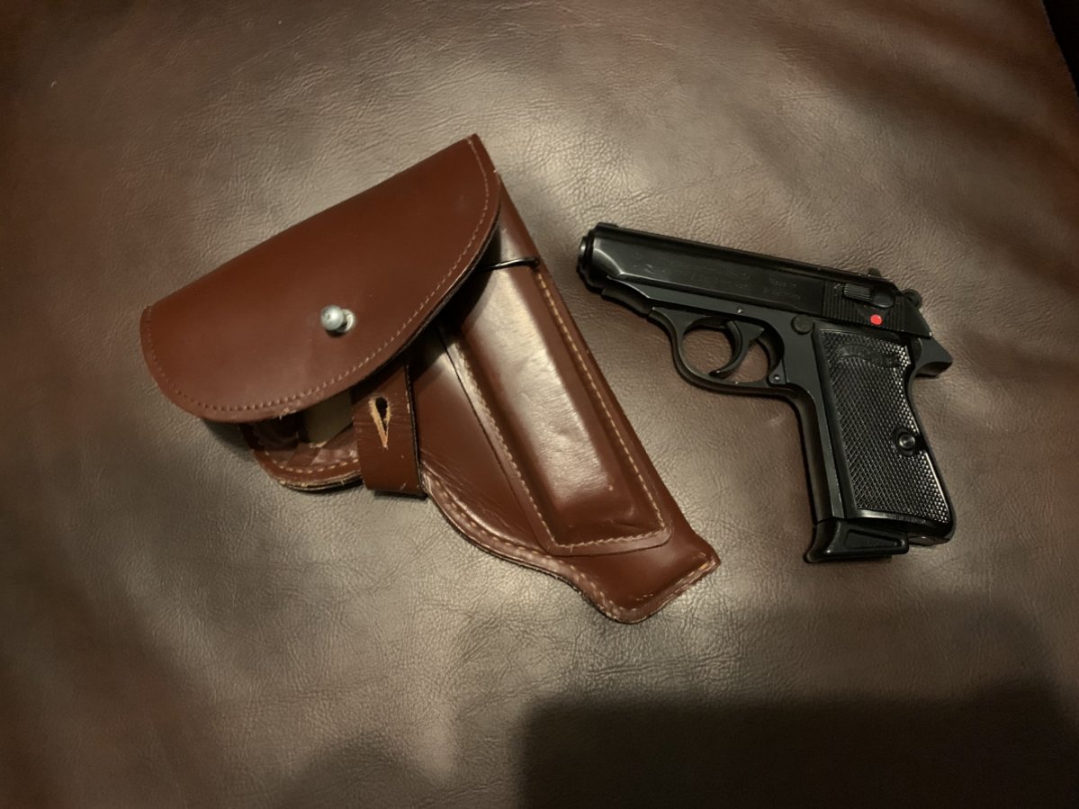 Walther PPK German 1.jpg